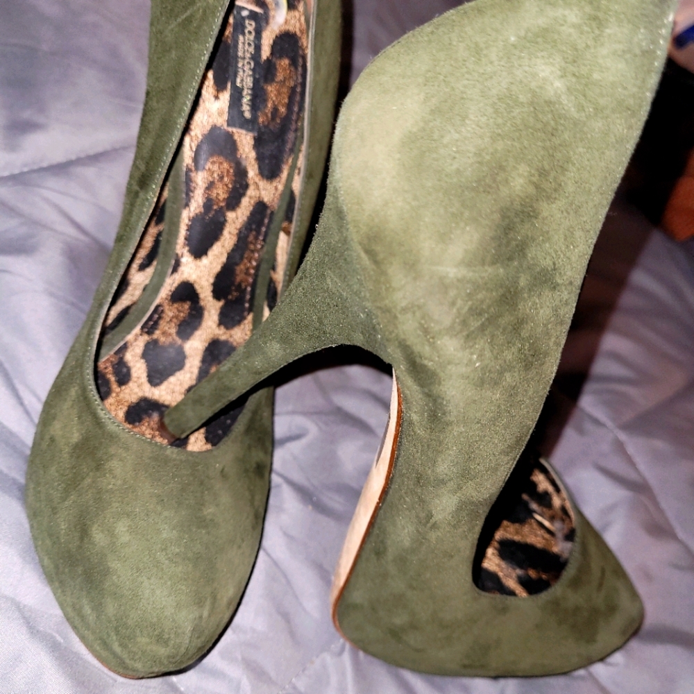 Dolce & Gabbana suede heels